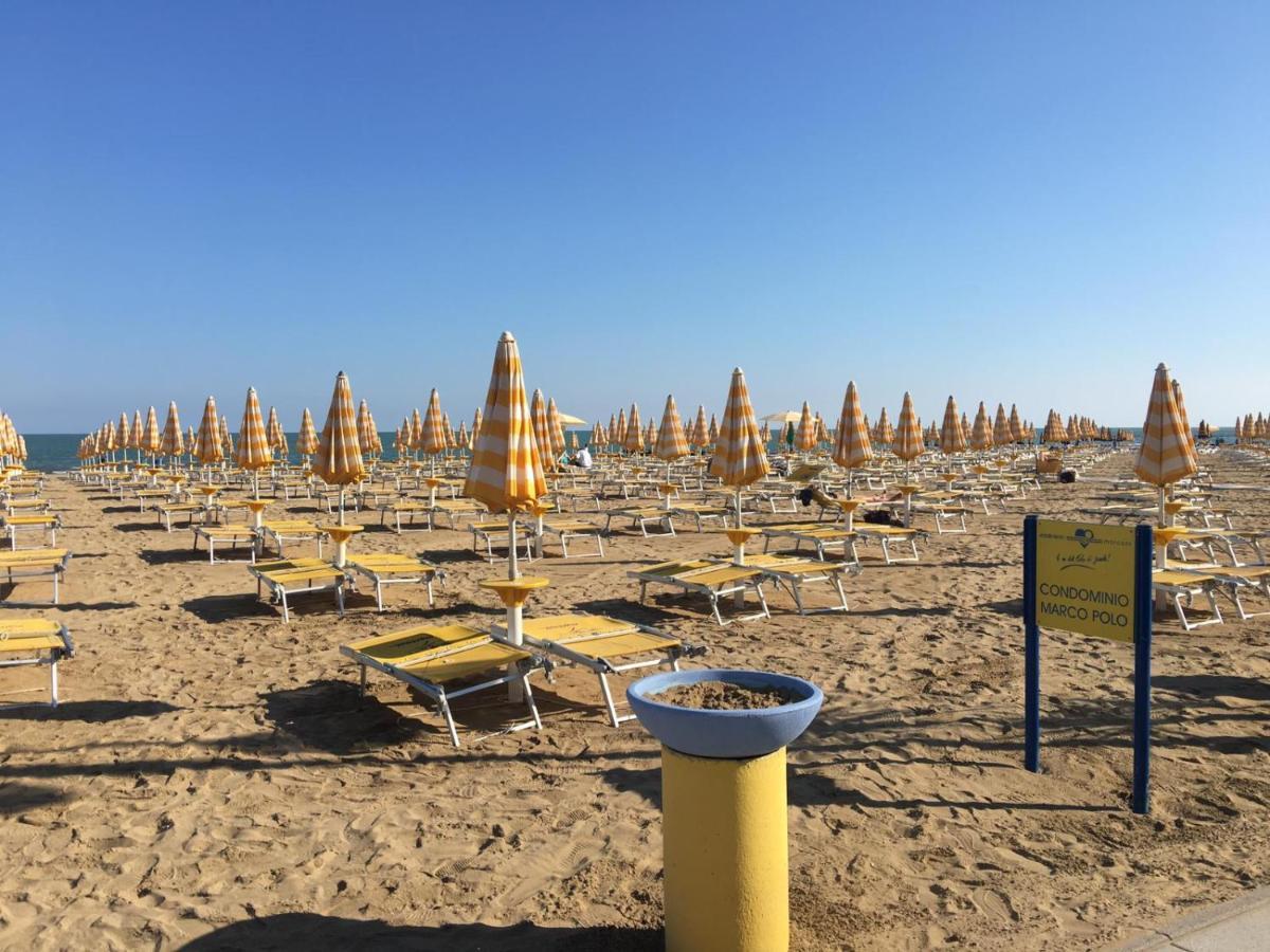 APP. MARCOPOLO - 100mt dal mare Apartment Lido di Jesolo Bagian luar foto