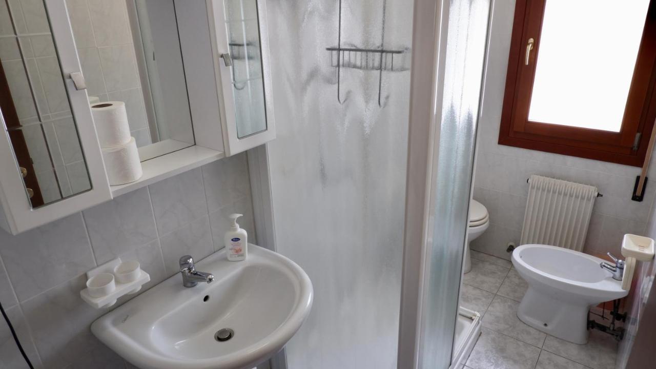 APP. MARCOPOLO - 100mt dal mare Apartment Lido di Jesolo Bagian luar foto
